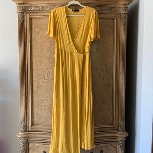 Lulus Golden Yellow Maxi Dress NEVER WORN!